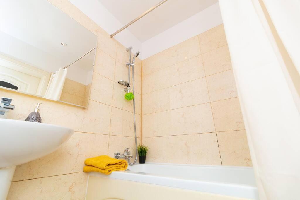 Soltyka 5 Rooms Apartment Краков Экстерьер фото